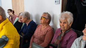A bátorság és az odafigyelés szimbóluma: a Fehér Bot Napja alkalmából szervezték meg rendezvényüket a soproni látássérültek