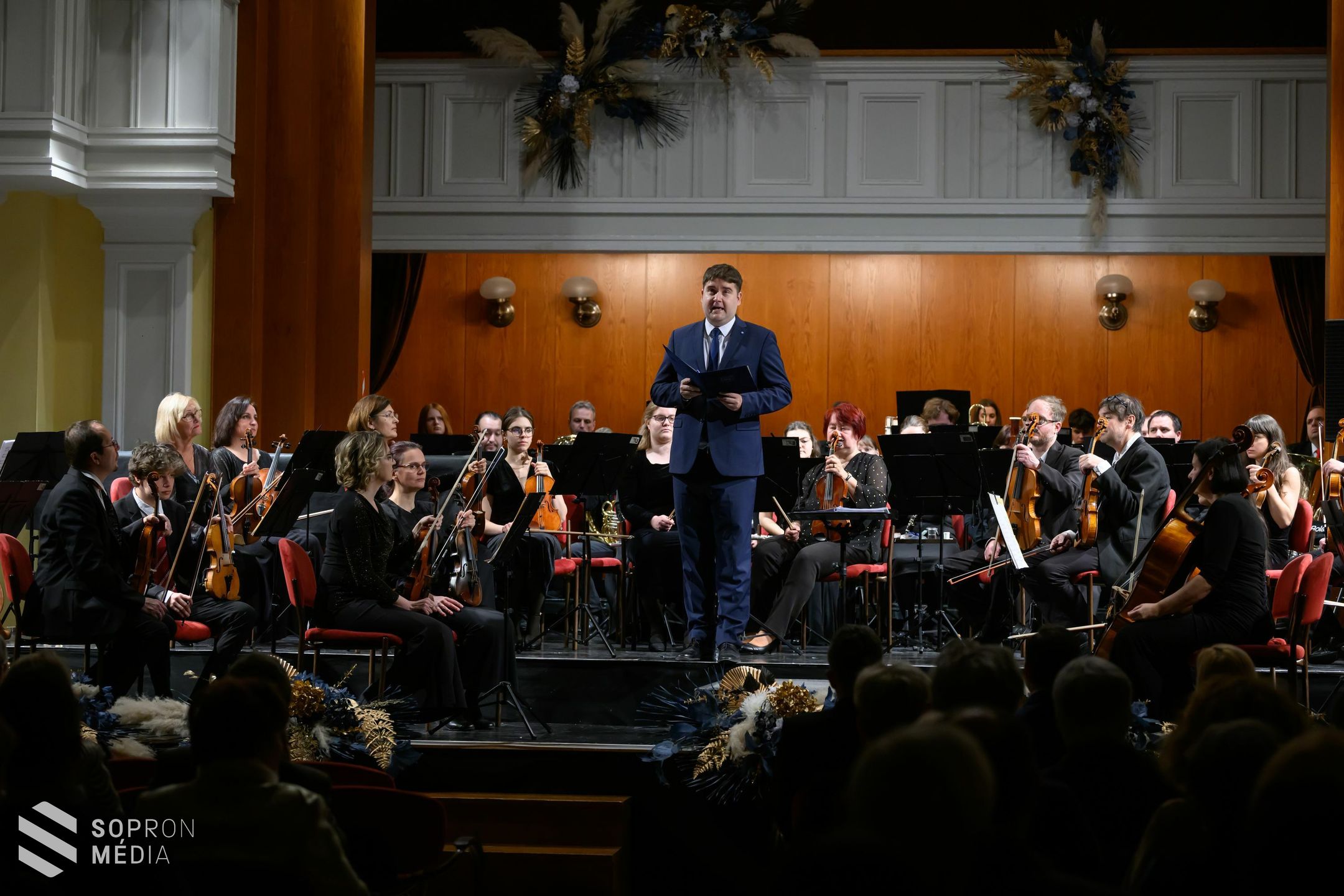 Újévi koncert nemes és érzelmes keringőkkel