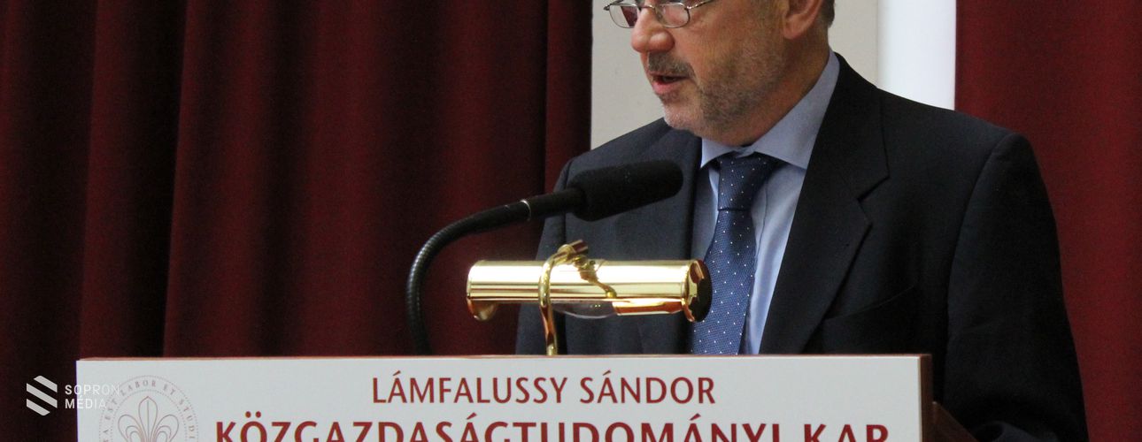 Lámfalussy Sándor nevét vette fel a Nyugat-magyarországi Egyetem Közgazdaságtudományi Kara