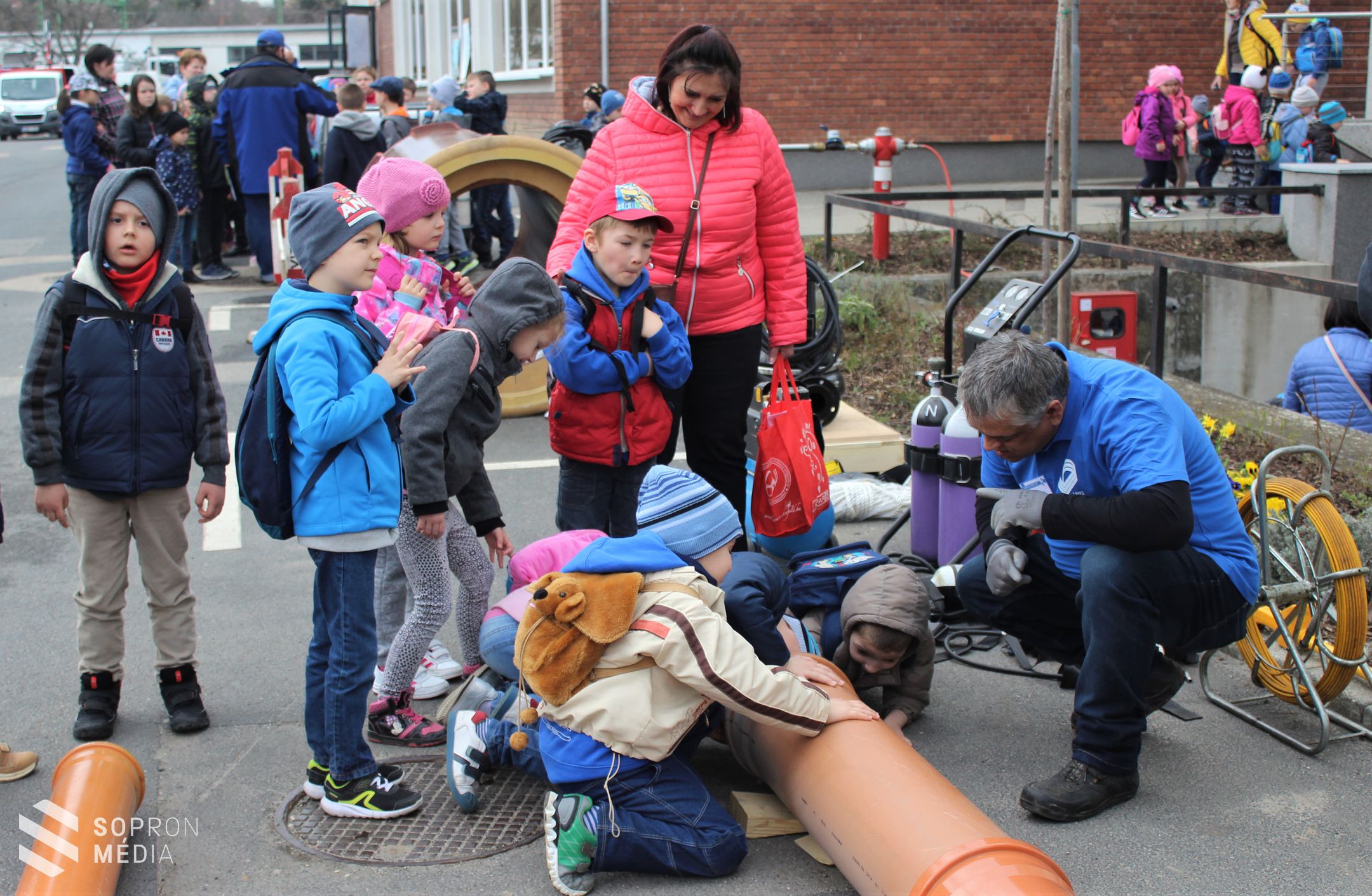 A víz világnapján közel 2000 gyermeket látott vendégül a Soproni Vízmű Zrt. 