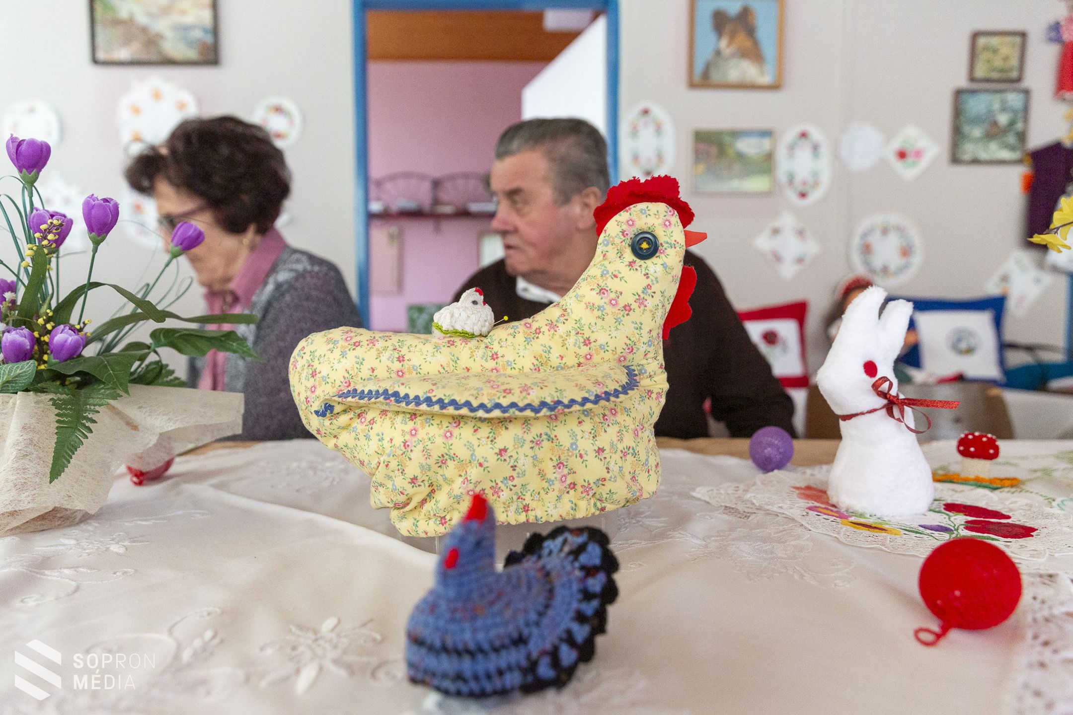 Húsvéti kiállítás nyílt a megújuló soproni Jereváni Ciklámen Egyesület szervezésében