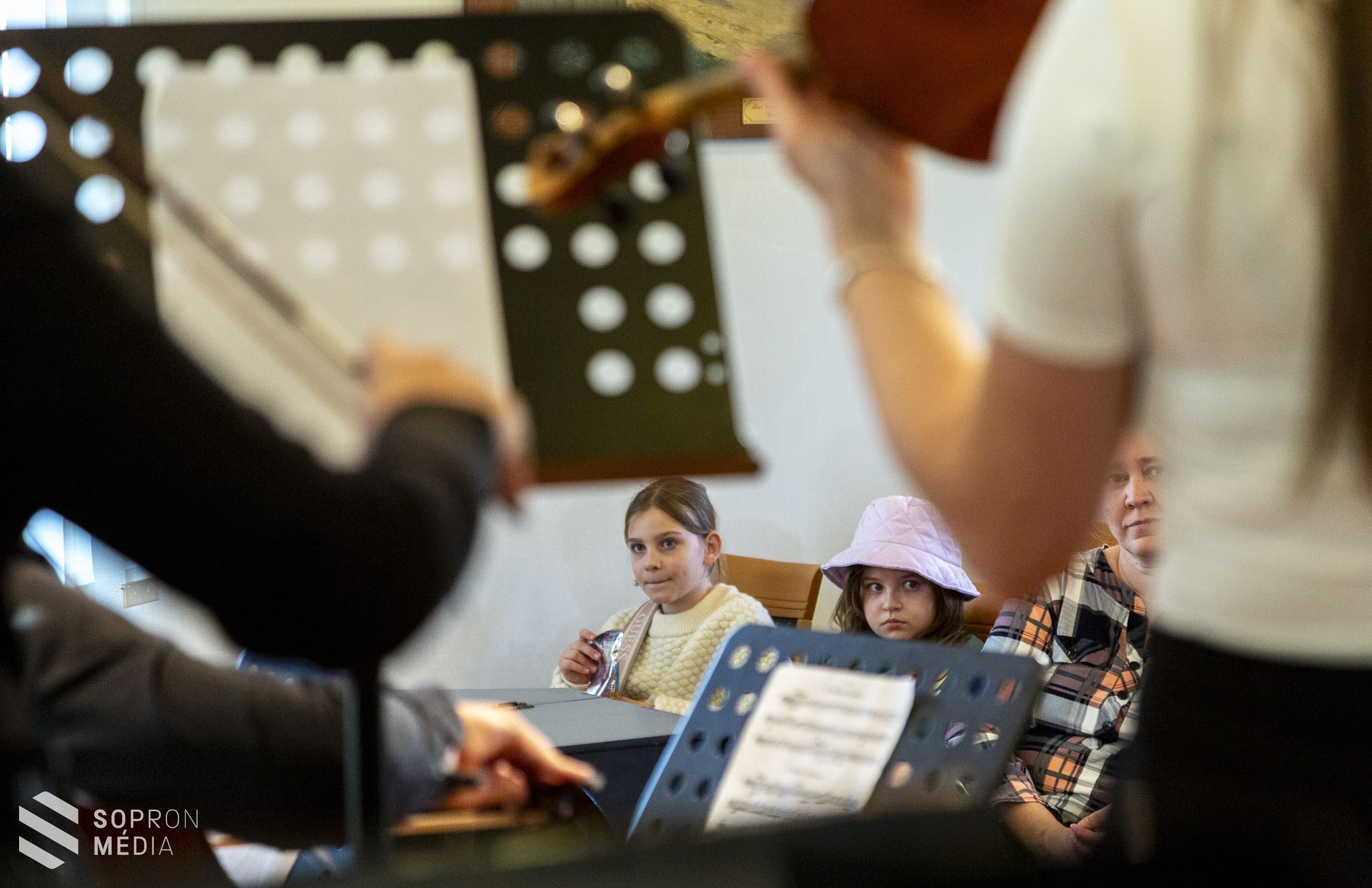 Koszorúzással és hangversennyel tisztelegtek Horváth József emléke előtt