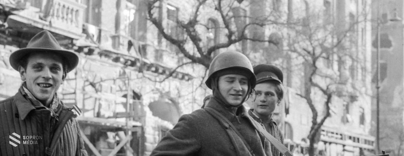 Soha nem látott fotók a forradalomról: ilyen volt '56 egy svájci fotós szemével