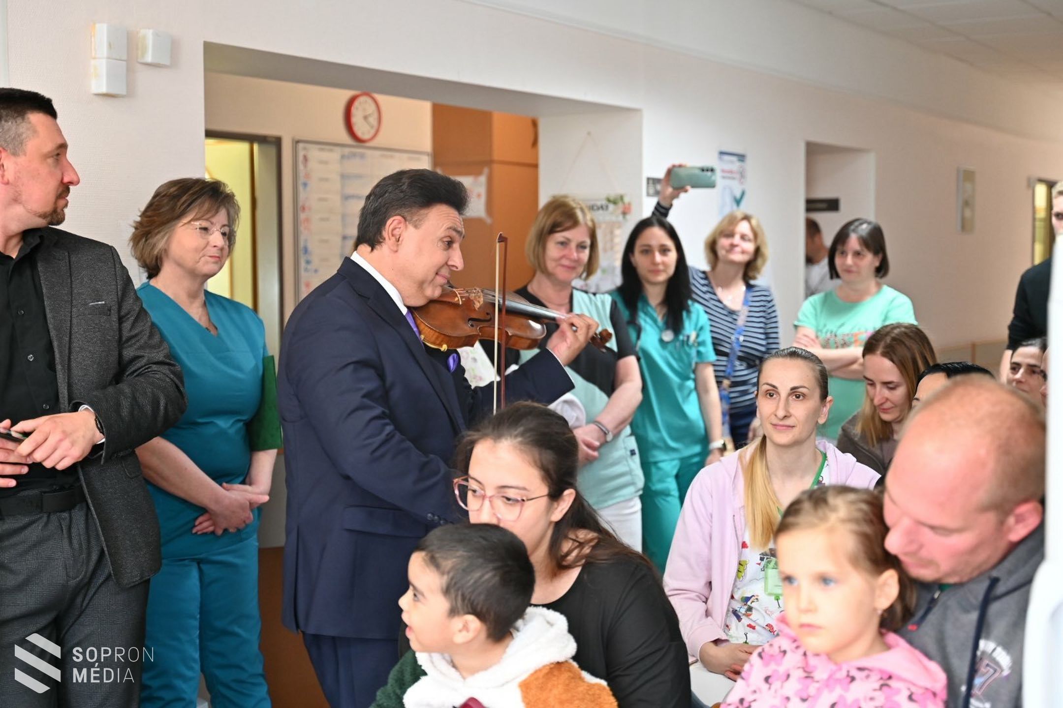 Jótékonysági misszió – dallamokkal a gyógyulásért