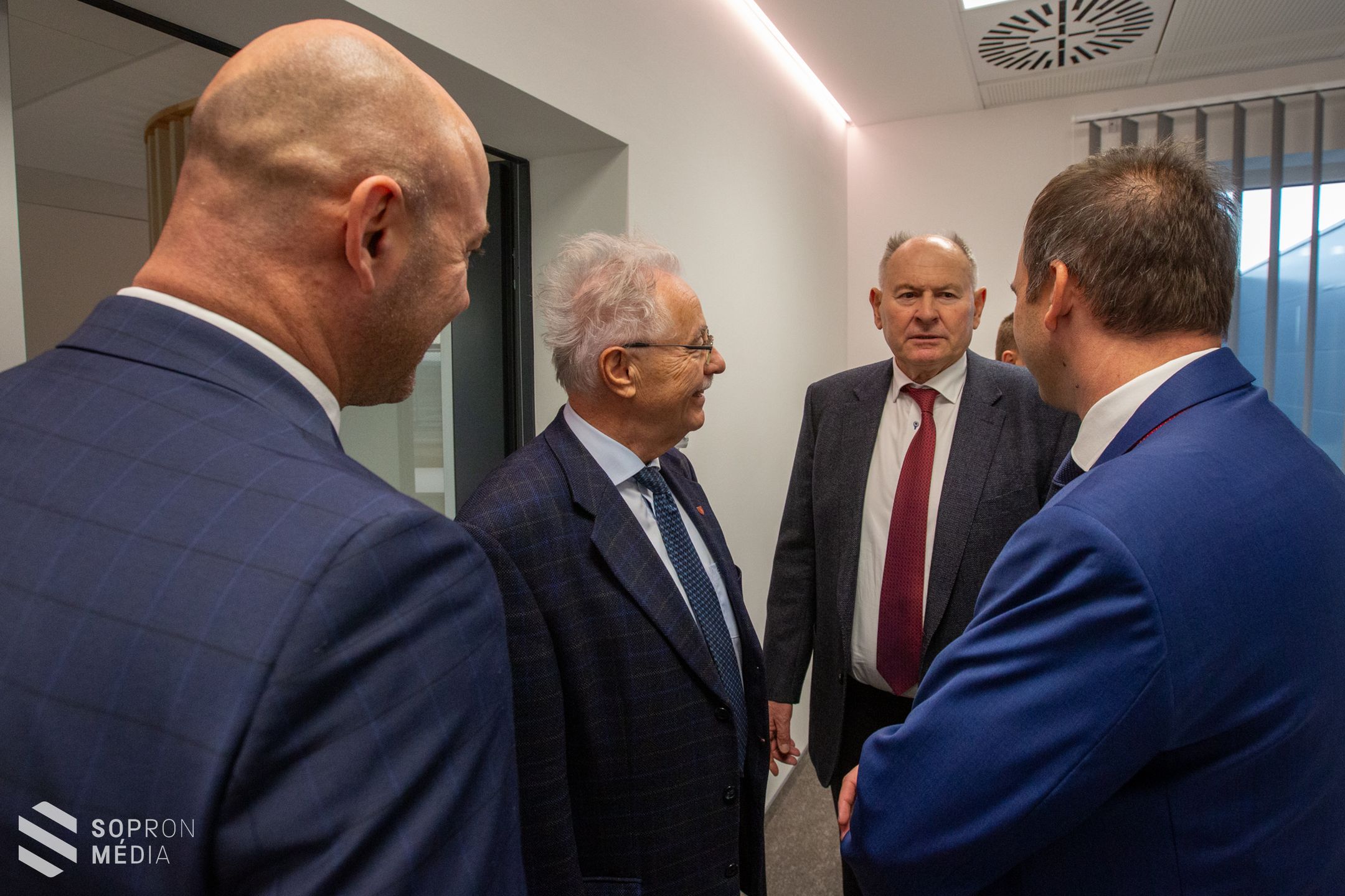 Átadták az új soproni inkubátorházat