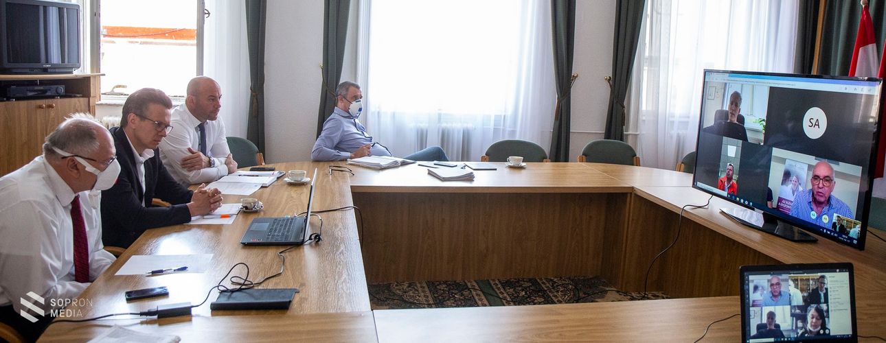 Dr. Farkas Ciprián: kijárási tilalom a 18 év alattiaknak hétvégén este és éjszaka