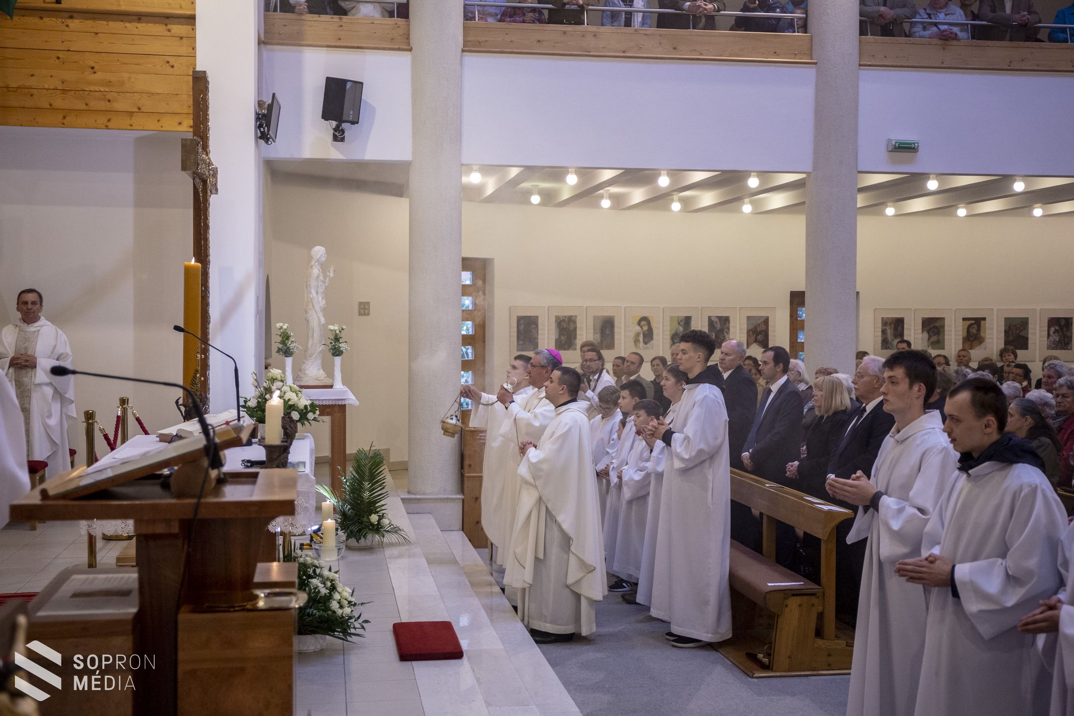 Fogadták a Missziós keresztet a Szent Imre templomban