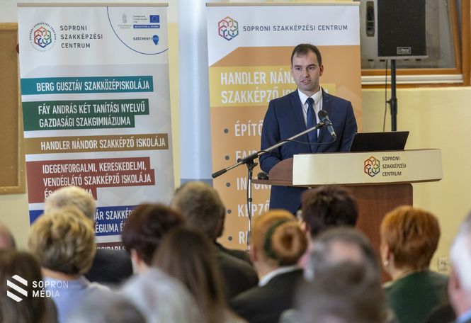 Barcza Attila, Sopron és térsége országgyűlési képviselője