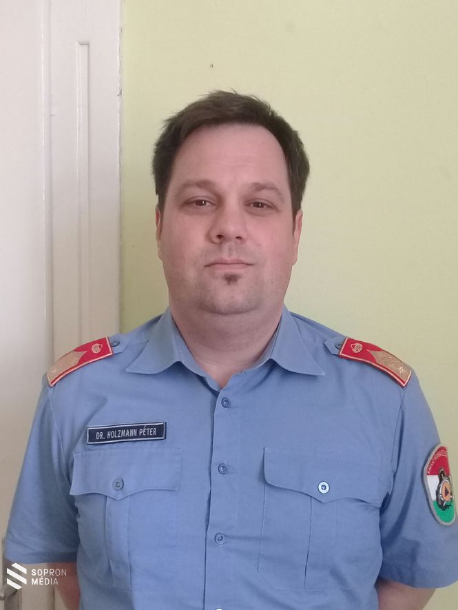 Dr. Holzmann Péter tűzoltó őrnagy