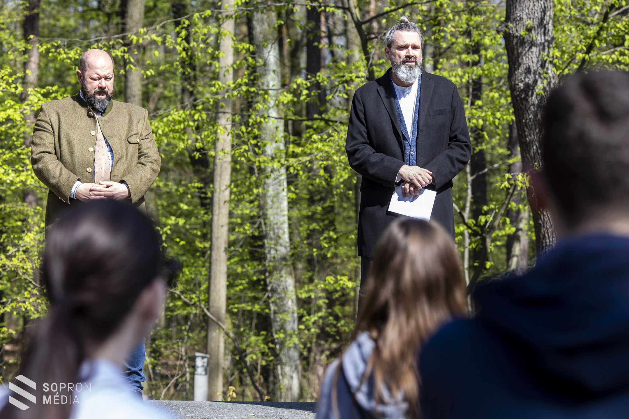 100 facsemetét ültettek el a Széchenyi tölgyfaligetben
