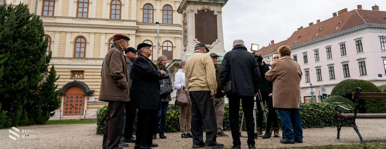 Faültetéssel emlékeznek a Széchenyi Öregdiákokra