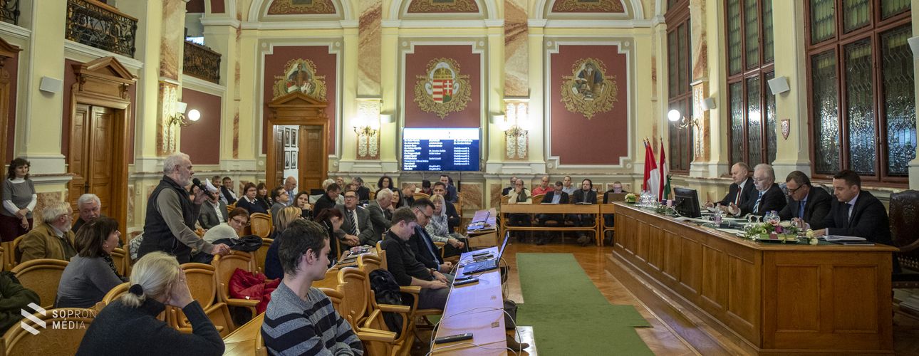 Közmeghallgatás: útfelújítás és közvilágítás a középpontban