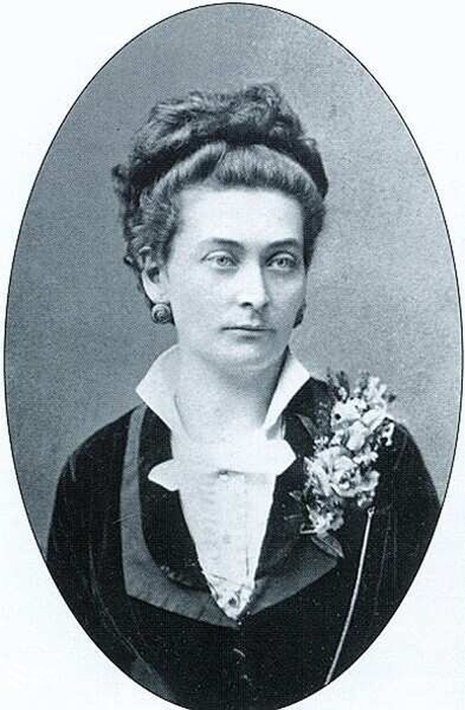 Dr. Hugonnai Vilma fényképe 1890-ből 