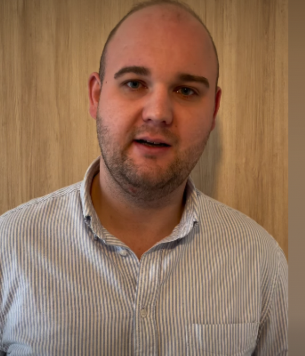 A rendkívüli időjárás miatt elmarad Bóna Márton koncertje