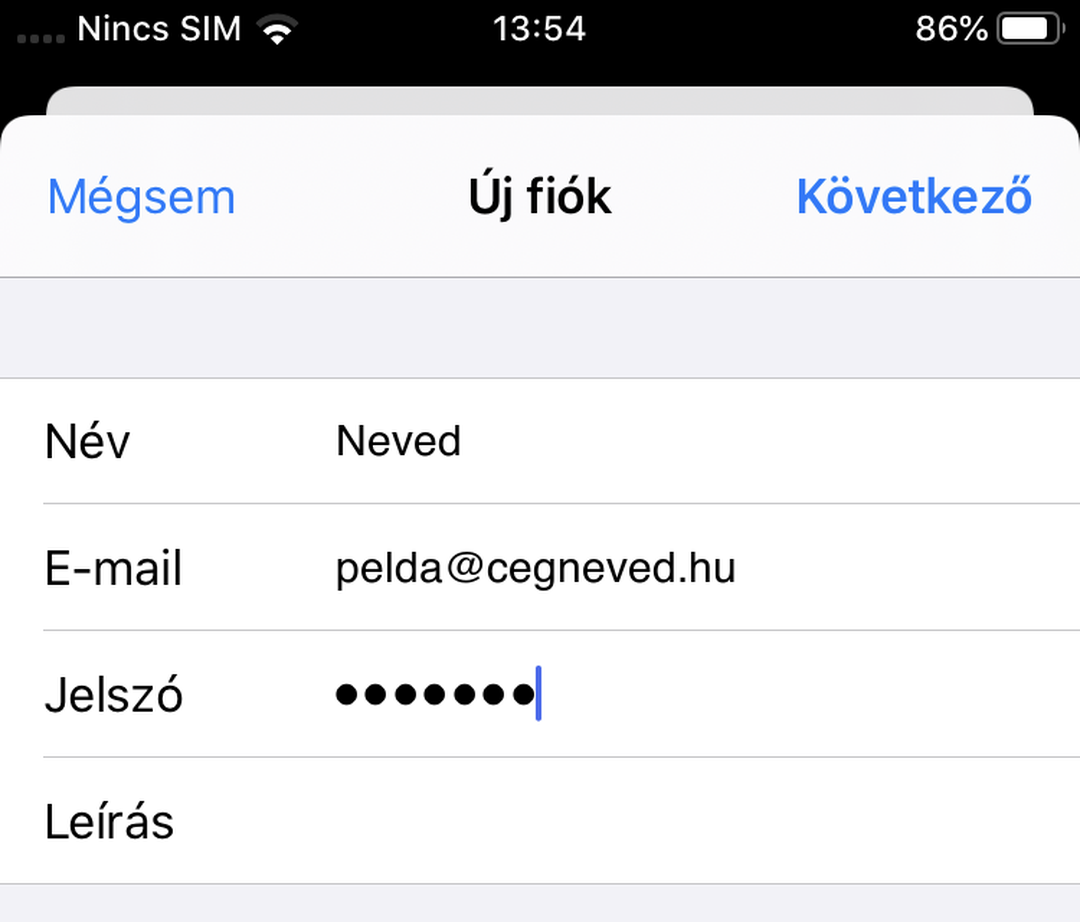iPhone – Új fiók: név, e-mail cím (pelda@cegneved.hu) és jelszó