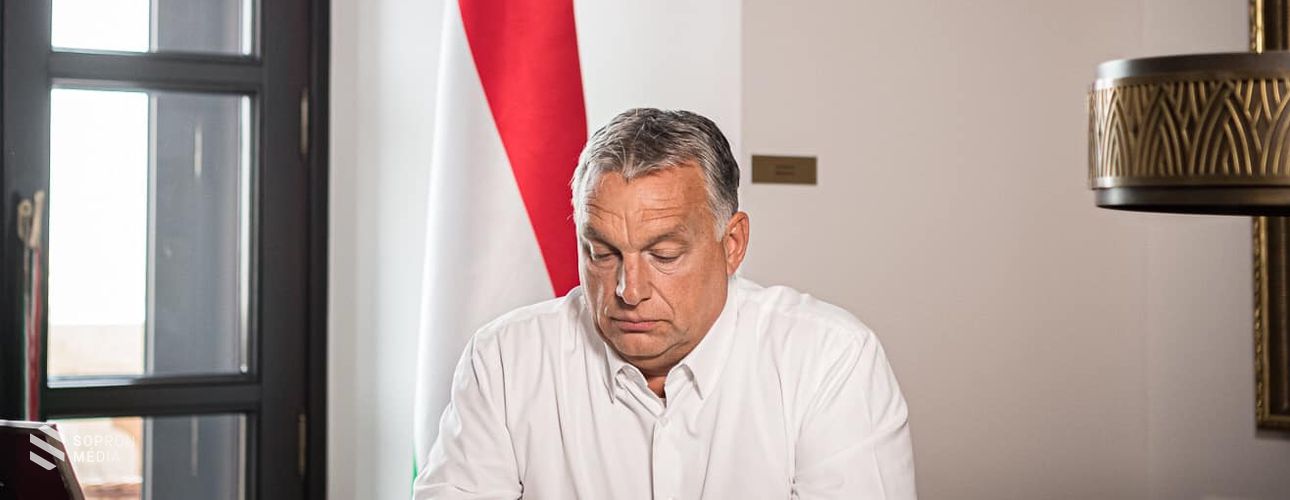 Orbán Viktor: A rezsit megvédjük, az extraprofitot elvonjuk!