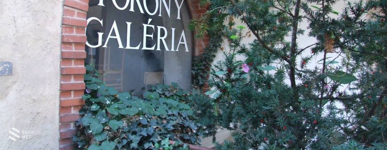 Meghívó a Roth Torony Galéria új kiállítására