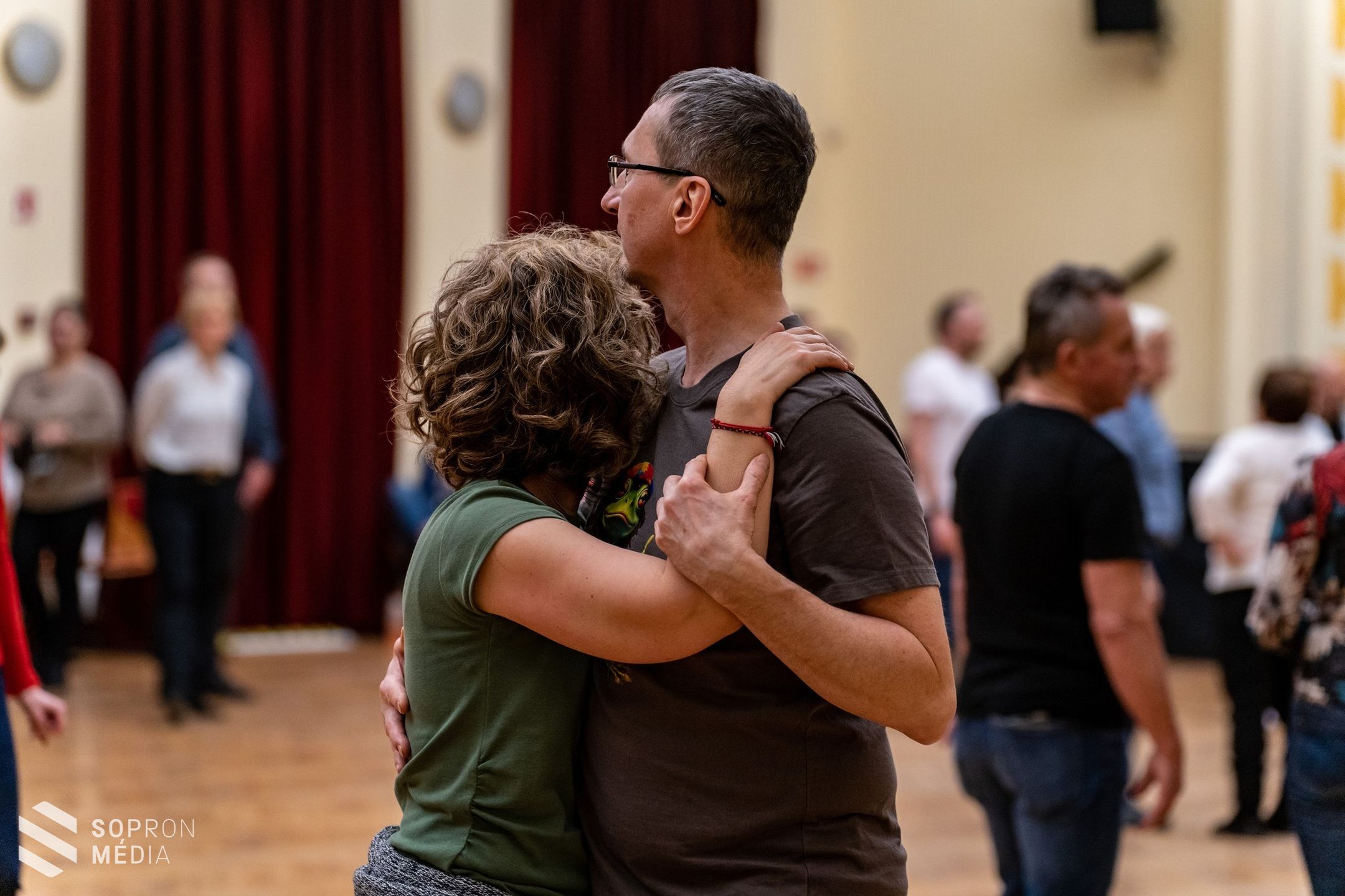 Újra együtt, újra tánc!