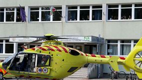 Mentőhelikopter szállt le a Soproni SZC Fáy András Technikum épülete elé!