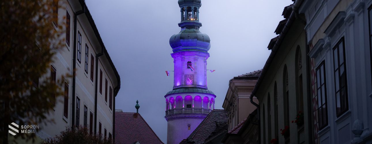 Koraszülöttek világnapja - lilába borult a Tűztorony