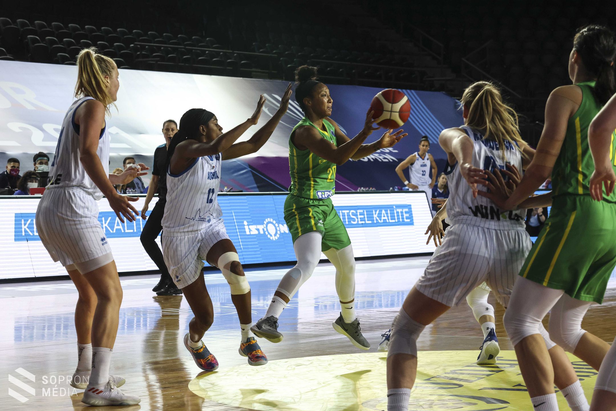 Kikapott a Sopron Basket a Női Európaliga elődöntőjén