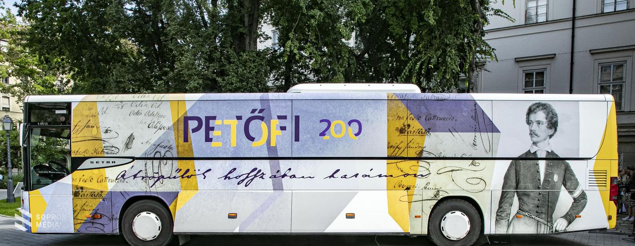 Átrepülök hosszában hazámon - A "Petőfi 200" mozgó múzeumbusz Hegykőn