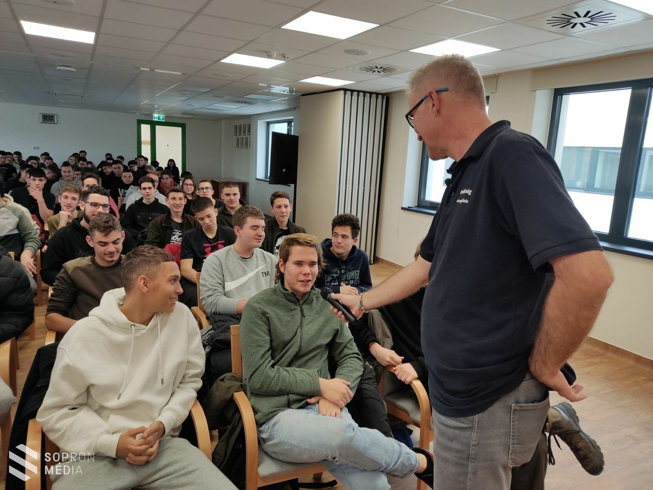 Erdésztanulók vettek részt a Soproni Rendőrkapitányság prevenciós programján