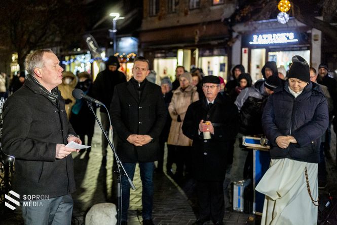 dr. Tóth Károly igazgató lelkész