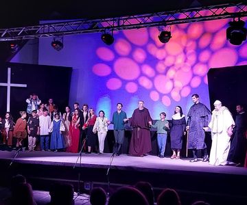 Legyetek jók, ha tudtok a Vonyarcvashegyi Szabadtéri Színpadon