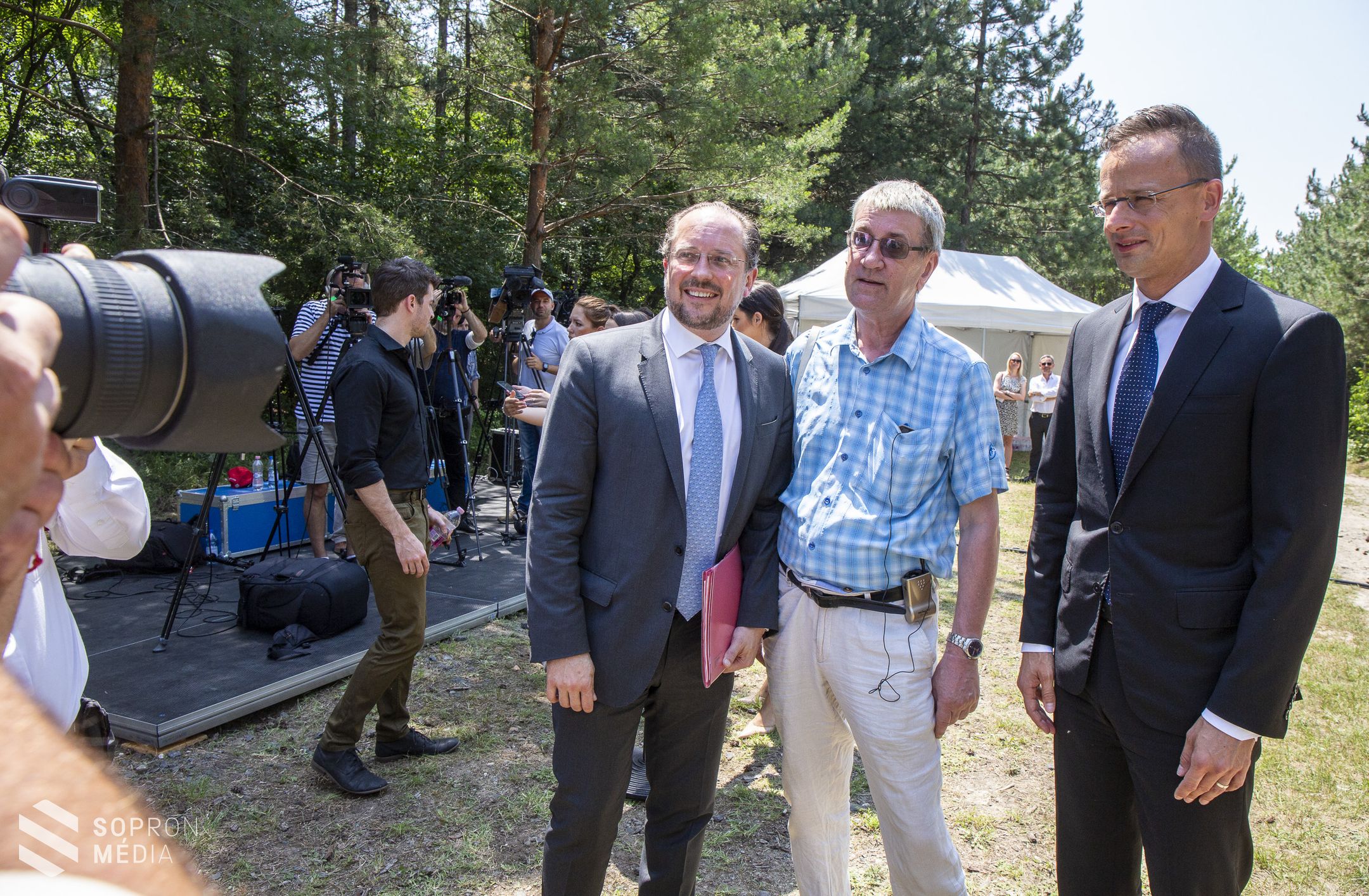 A vasfüggöny átvágásának helyszínén találkoztak a külügyminiszterek