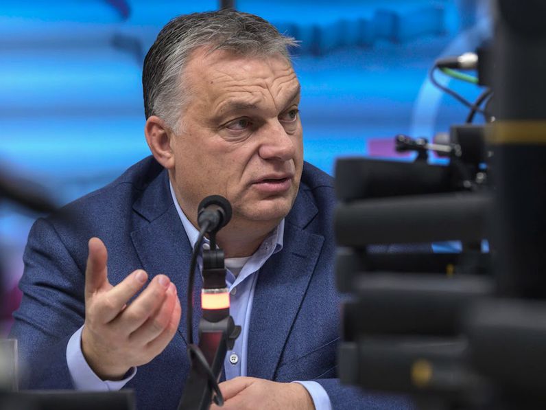 Orbán Viktor bejelentette mennyi extra pénzt kapnak novemberben a nyugdíjasok
