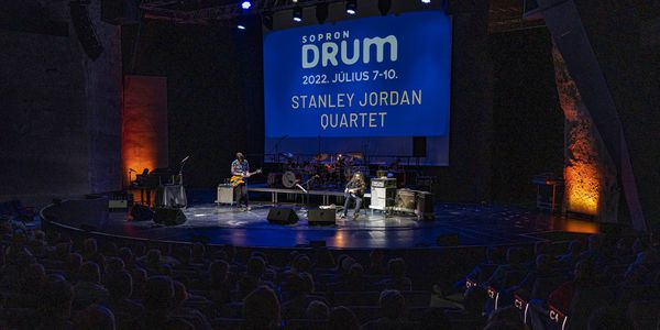 SopronDrum: Stanley Jordan Quartet