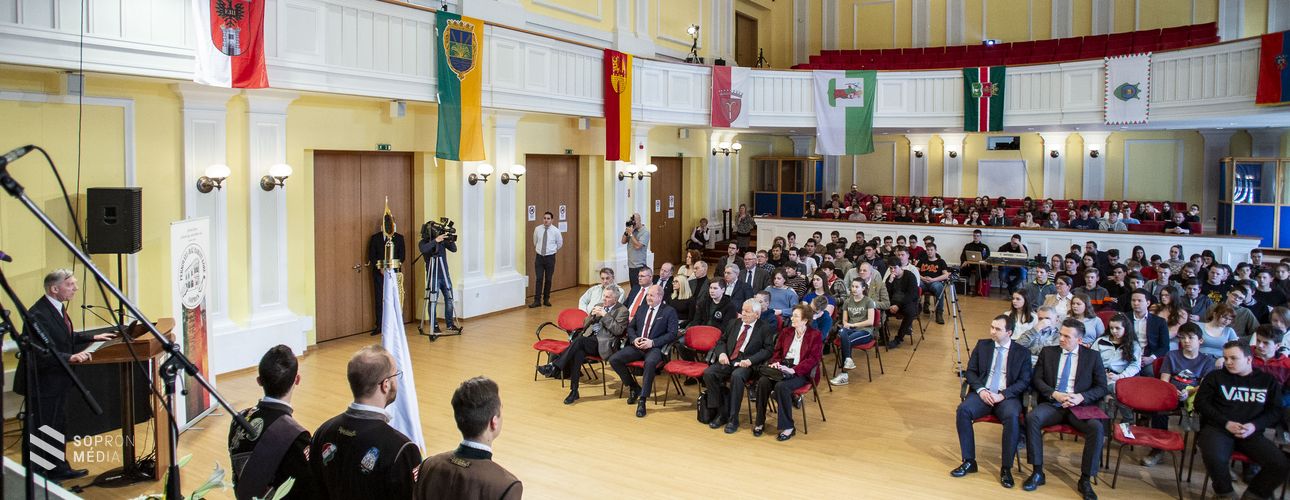 Összetartozunk – nagyszabású konferenciát tartanak Sopronban