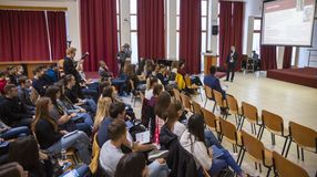 Töretlenül emelkedik a diákhitelek népszerűsége