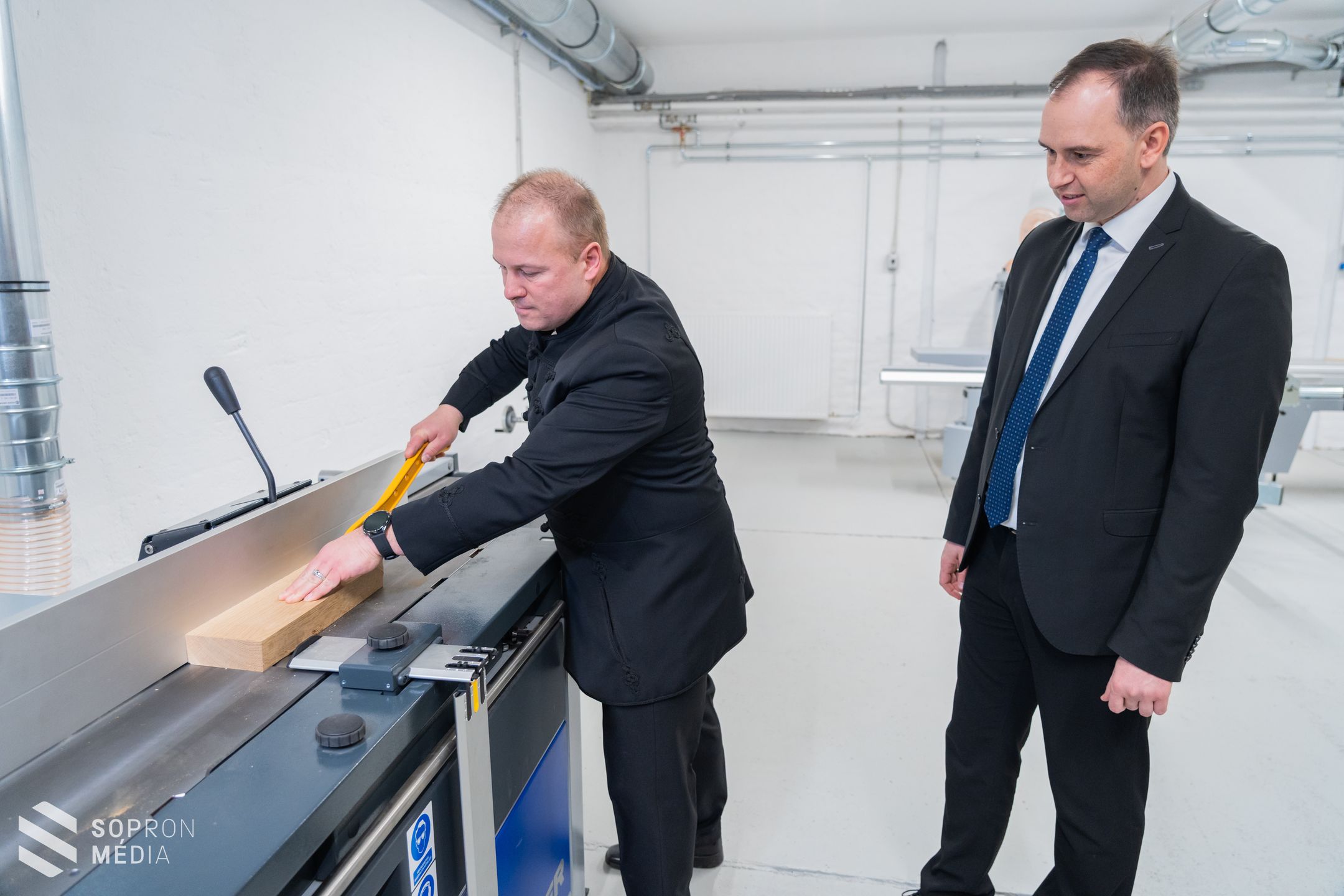 Új faipari műhellyel gazdagodott a Roth Gyula Erdészeti Technikum