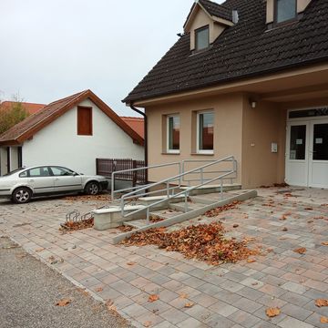 Helyi egészségügyi és szociális infrastruktúra fejlesztése Lövőn