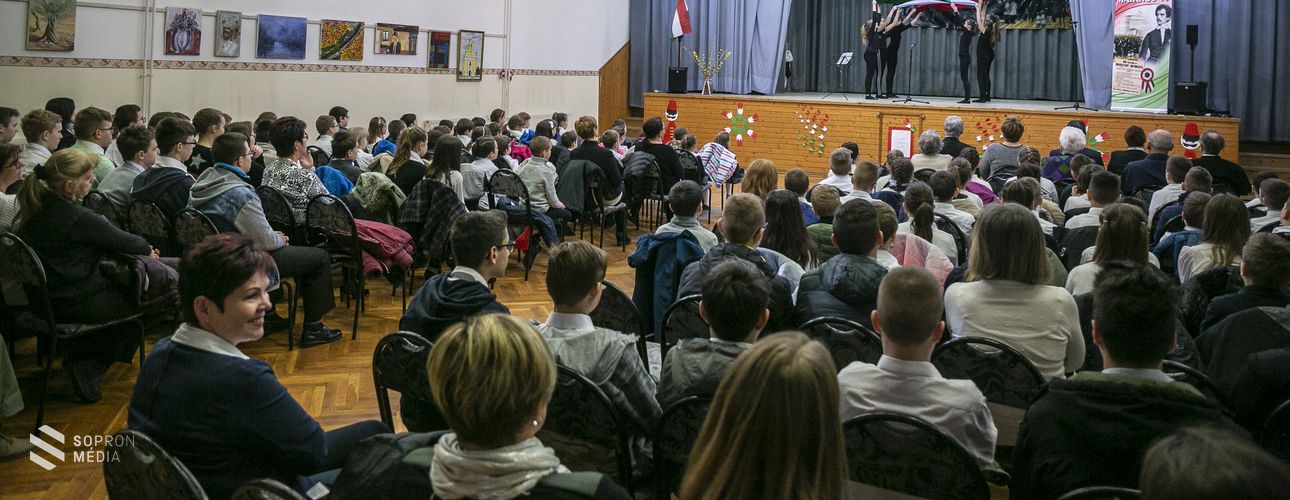 A forradalomra emlékeztek Kópházán