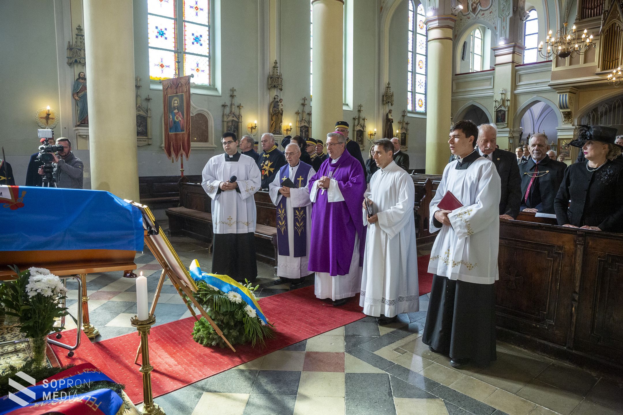 Fertődön temették újra Esterházy Antal herceget