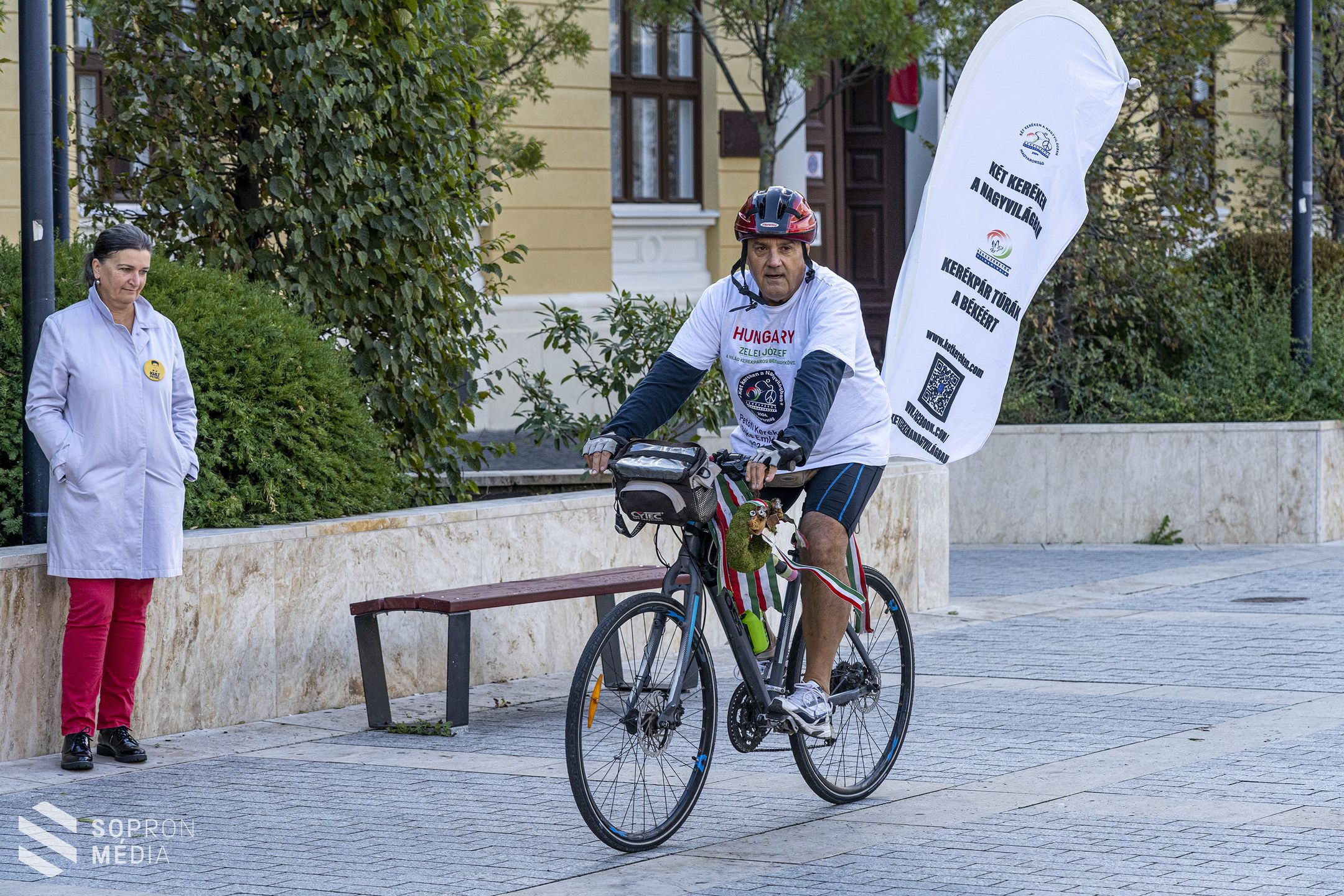 Minikönyvtár nyílt Petőfi emlékére