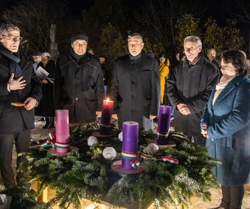 I. Adventi gyertyagyújtás 2025. november 30.