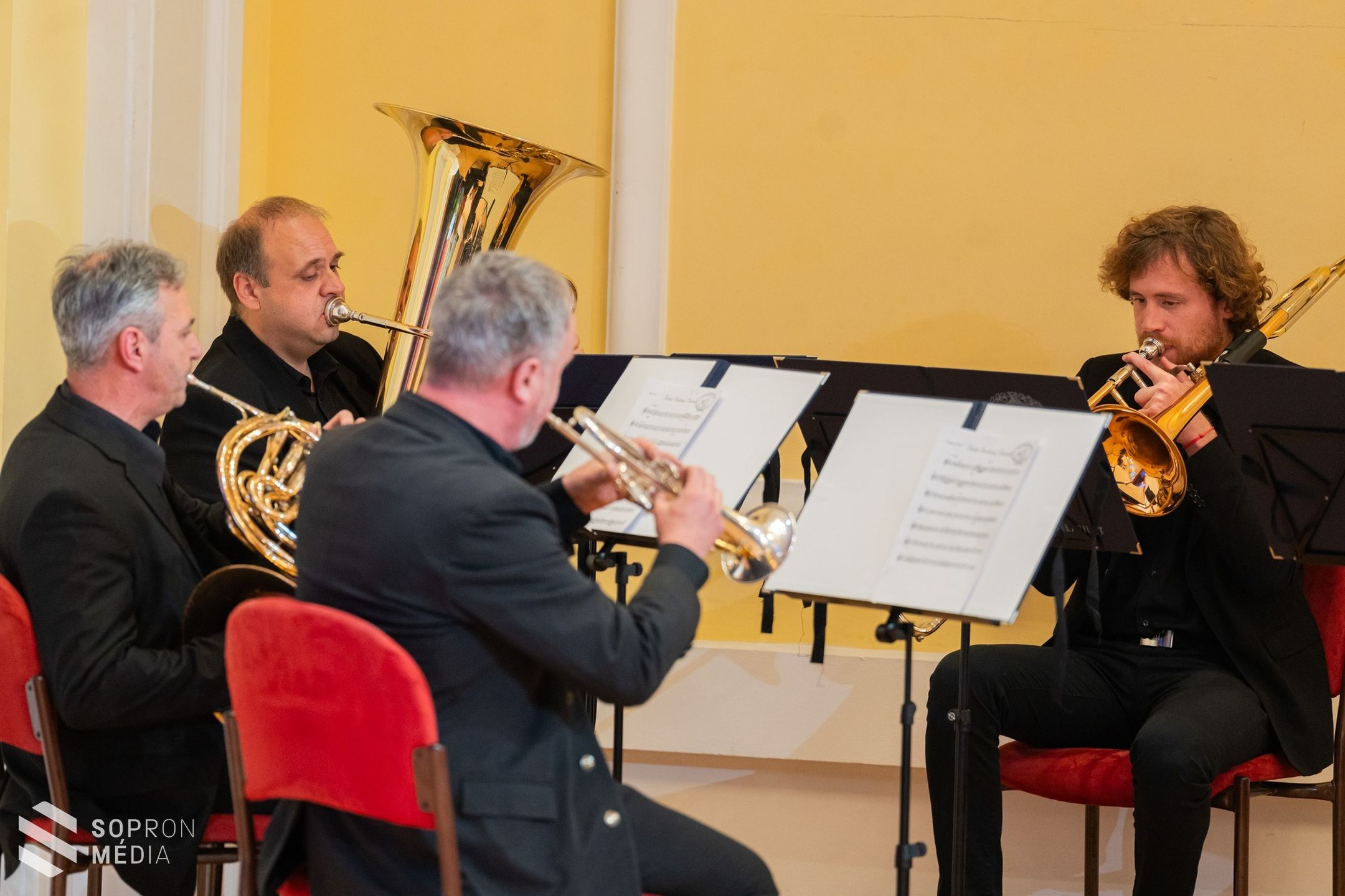 A városi kitüntetések átadásával vette kezdetét a hűségnapi ünnepségsorozat