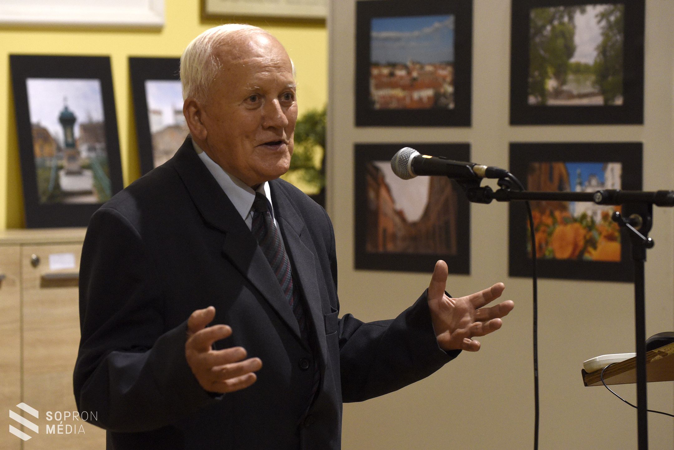 Előadás az év fáiról és a virágos Sopronról