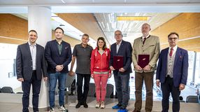 Olimpikonok jelenlétében kötött együttműködést a Soproni Egyetem és a Magyar Úszó Szövetség a Lőver Uszodában