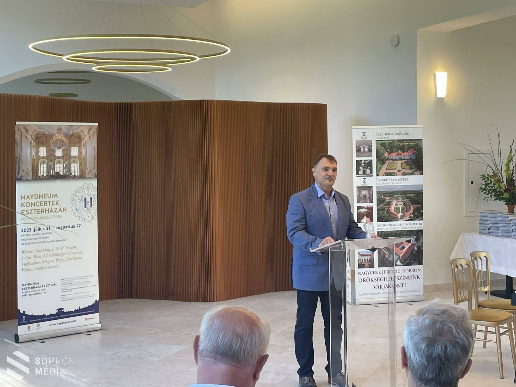 Nagycenki képek a rendszerváltástól napjainkig – Könyvbemutató