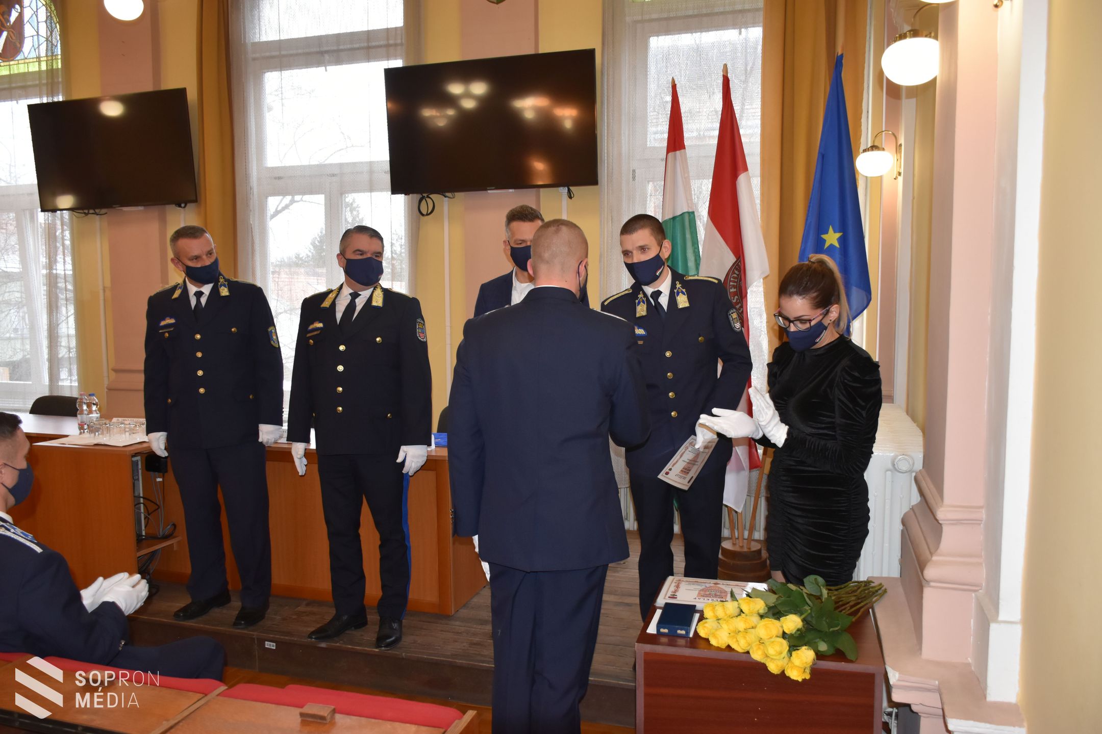Elismerések a Soproni Rendőrkapitányság munkatársainak