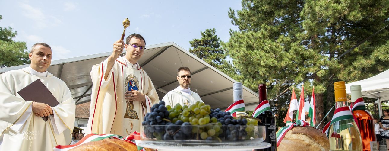 Szentmisével és koszorúzással emlékeztek Szent István királyra Sopronban