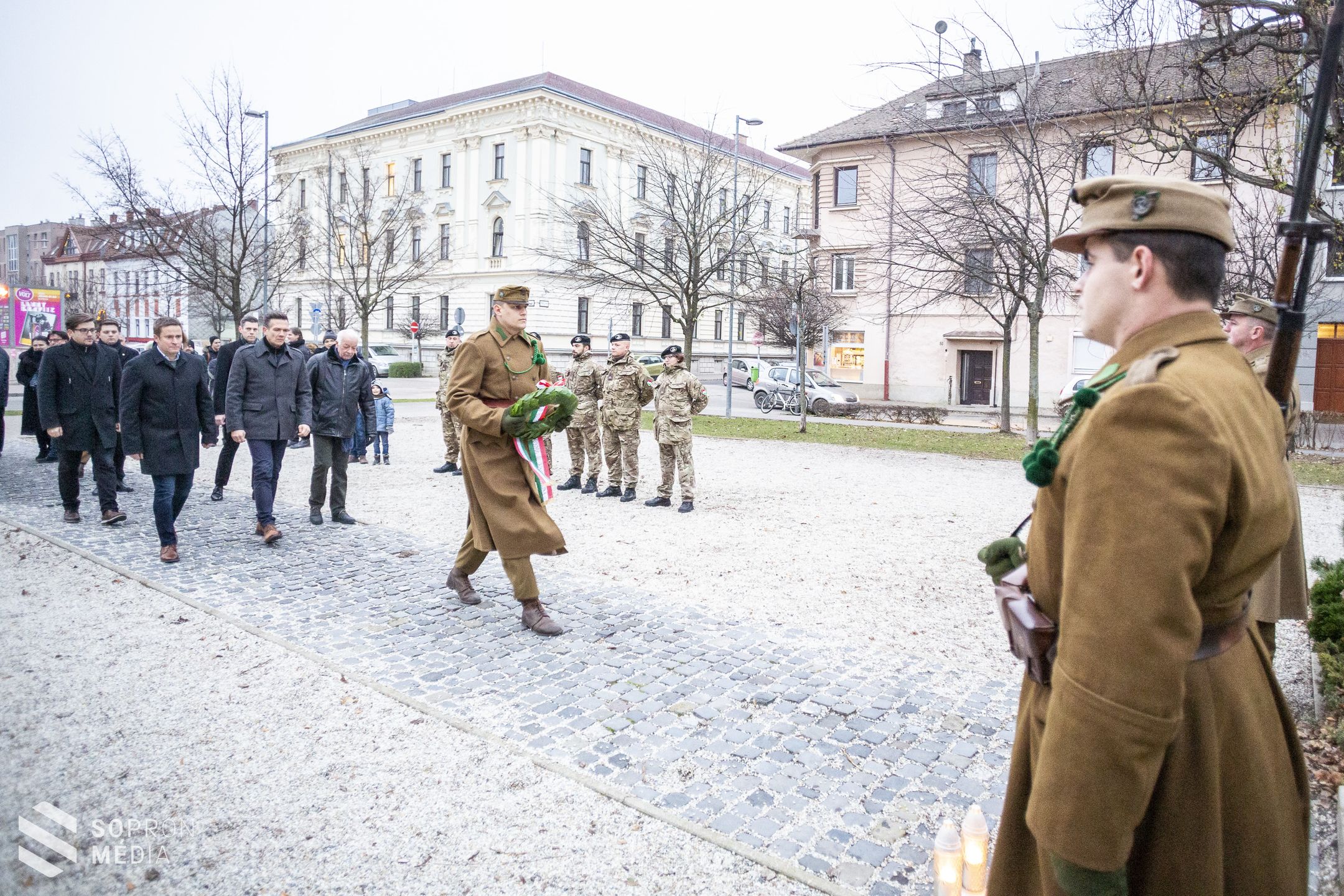 Megemlékeztek a 75 éve történt bombázásról
