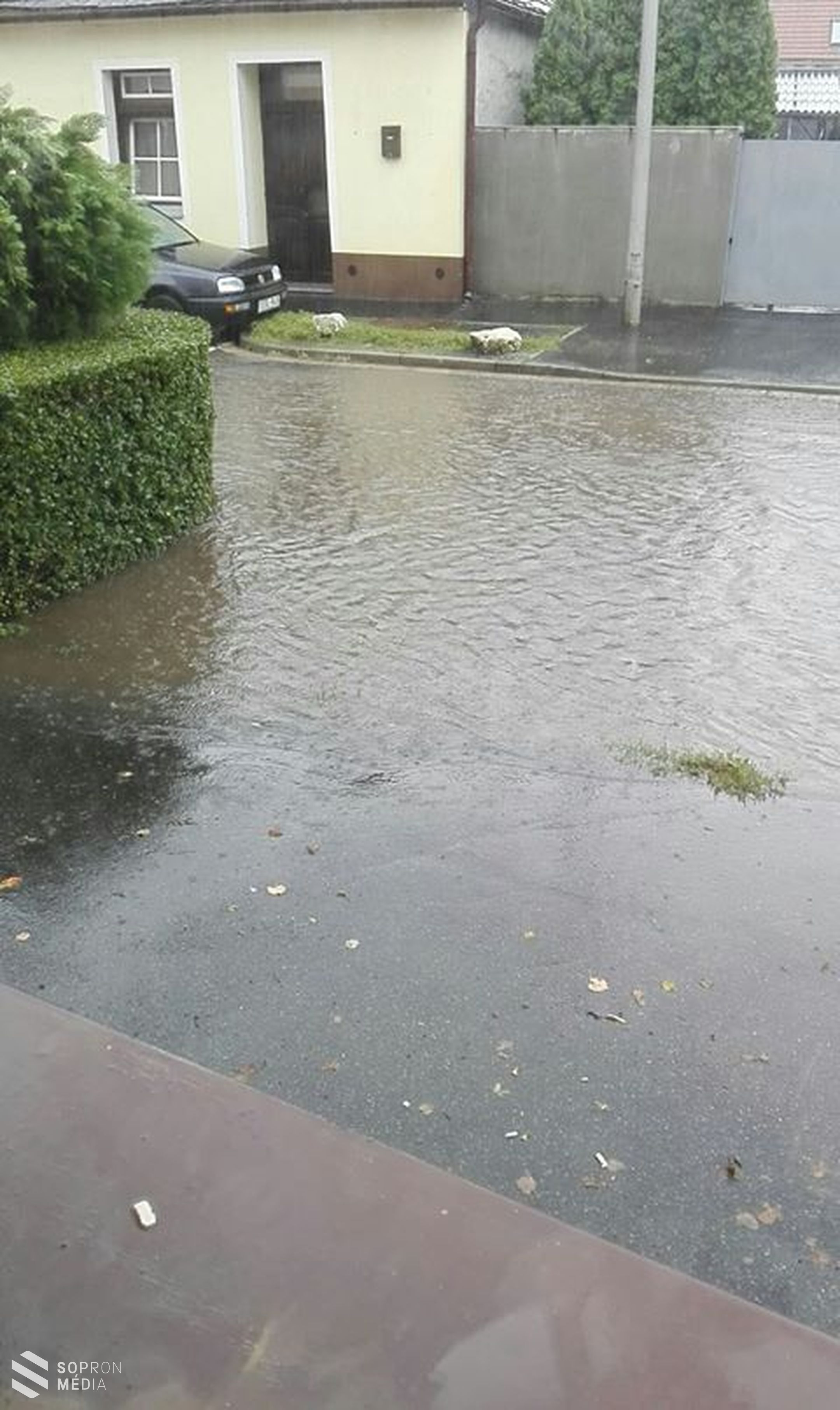 Hatalmas eső zúdult Sopronra 
