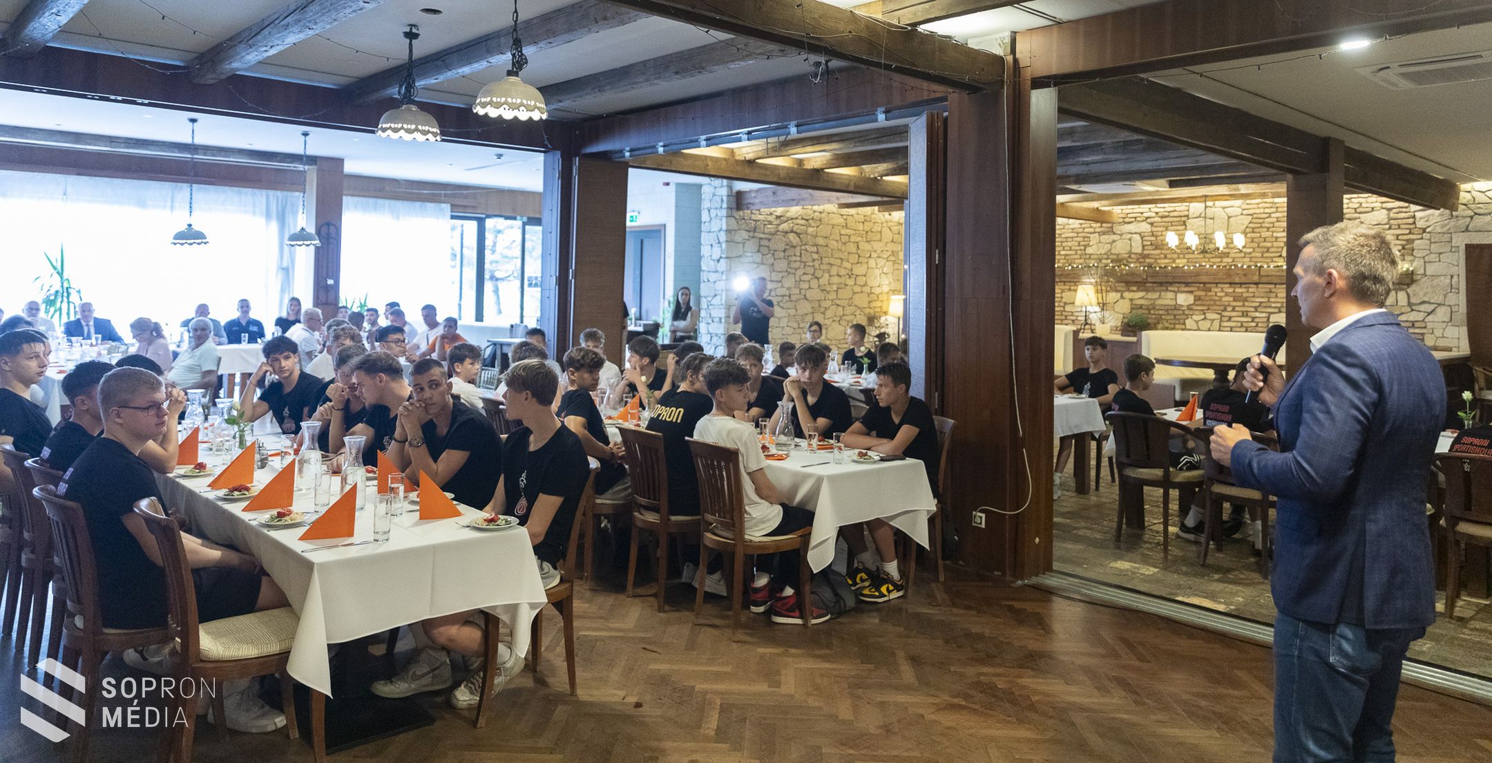 Legeredményesebb játékosait jutalmazta évadnyitó rendezvényén a Soproni Sportiskola Kosárlabda Akadémia