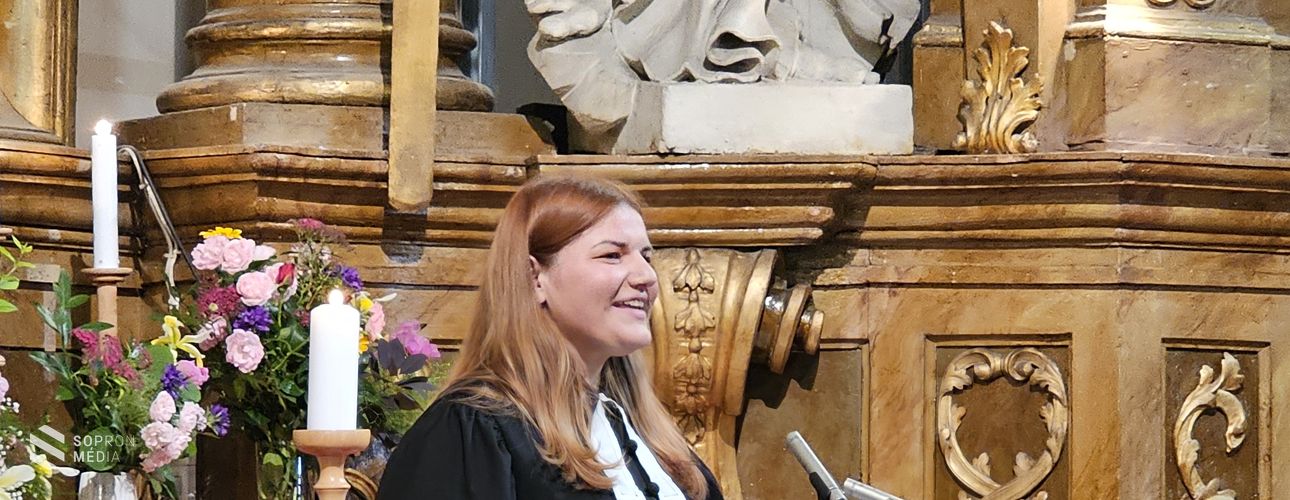 Beiktatták a Soproni Evangélikus Egyházközség első női lelkészét